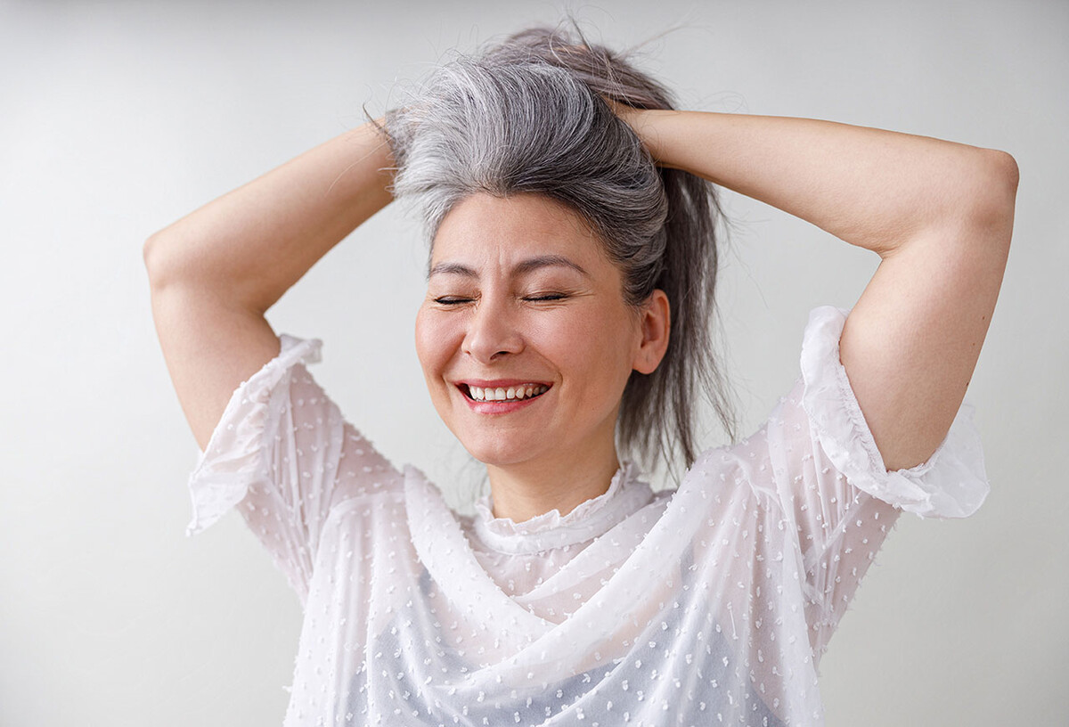 Perruque Homme 100% Cheveux Naturels Gris Poivre Et Sel - Référence Thibault 44, Taille Moyenne
