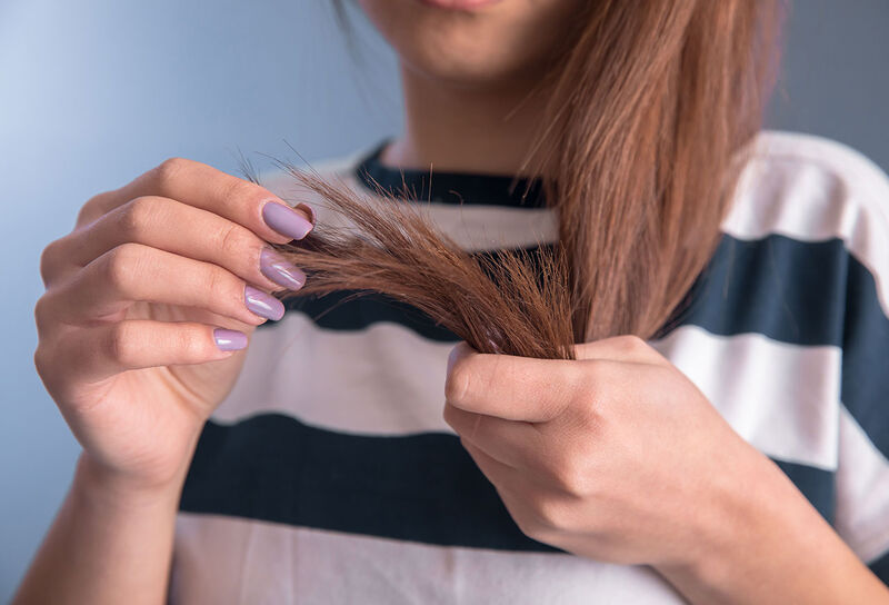 Soigner mes cheveux secs et abîmés