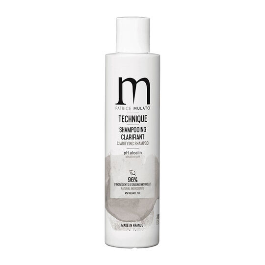 Shampooing technique clarifiant,  Shampooing technique clarifiant