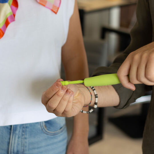 Brosse d&eacute;m&ecirc;lante Fingerbrush &eacute;dition limit&eacute;e Dolce Vita green pistacchio