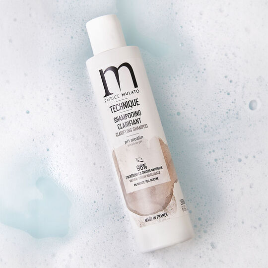 Shampooing technique clarifiant,  Shampooing technique clarifiant