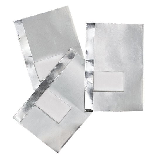 50 feuilles aluminium avec compresse int&eacute;gr&eacute;e