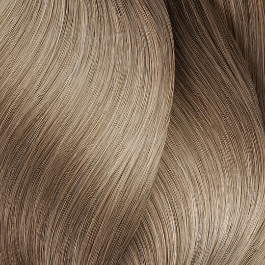 Coloration ton sur ton Dialight 10.12 milkshake glac&eacute; nacr&eacute;