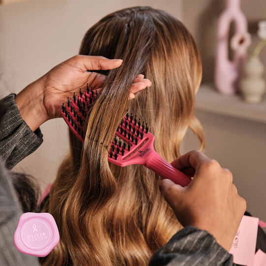 Brosse d&eacute;m&ecirc;lante &eacute;dition limit&eacute;e octobre rose pink ink