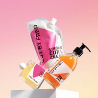 Cr&egrave;me lavante cheveux tr&egrave;s boucl&eacute;s fris&eacute;s Strong Curl Shampoo