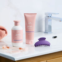 Shampooing raviveur de couleur blond froid Invigo Blonde Recharge 300ml