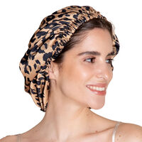 Charlotte en satin noir et léopard,  Charlotte en satin noir et léopard